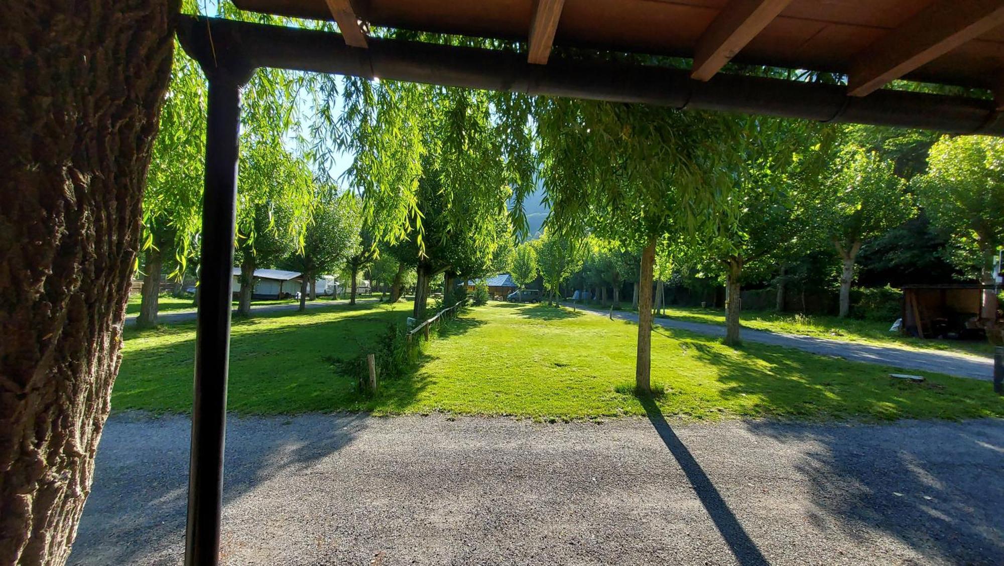 Camping Llavorsí المظهر الخارجي الصورة